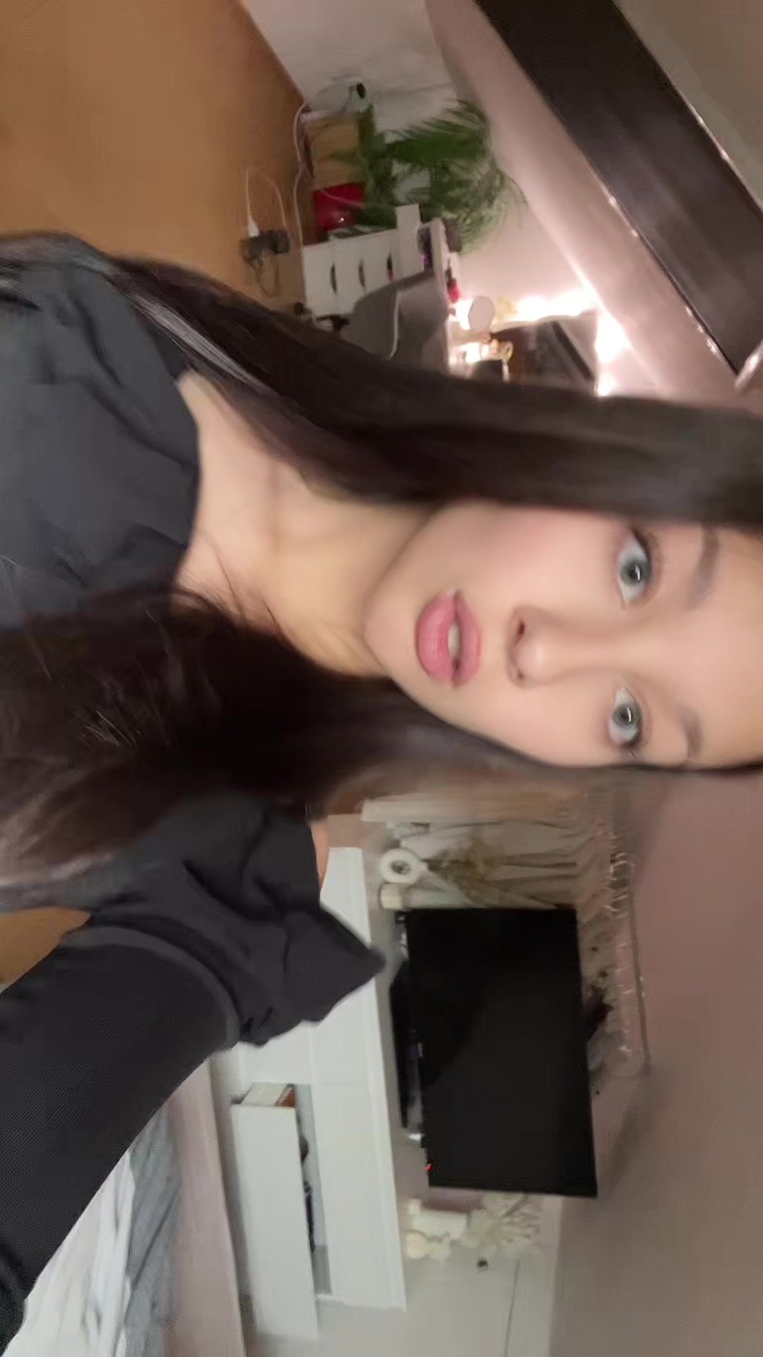 @jolie_zlr