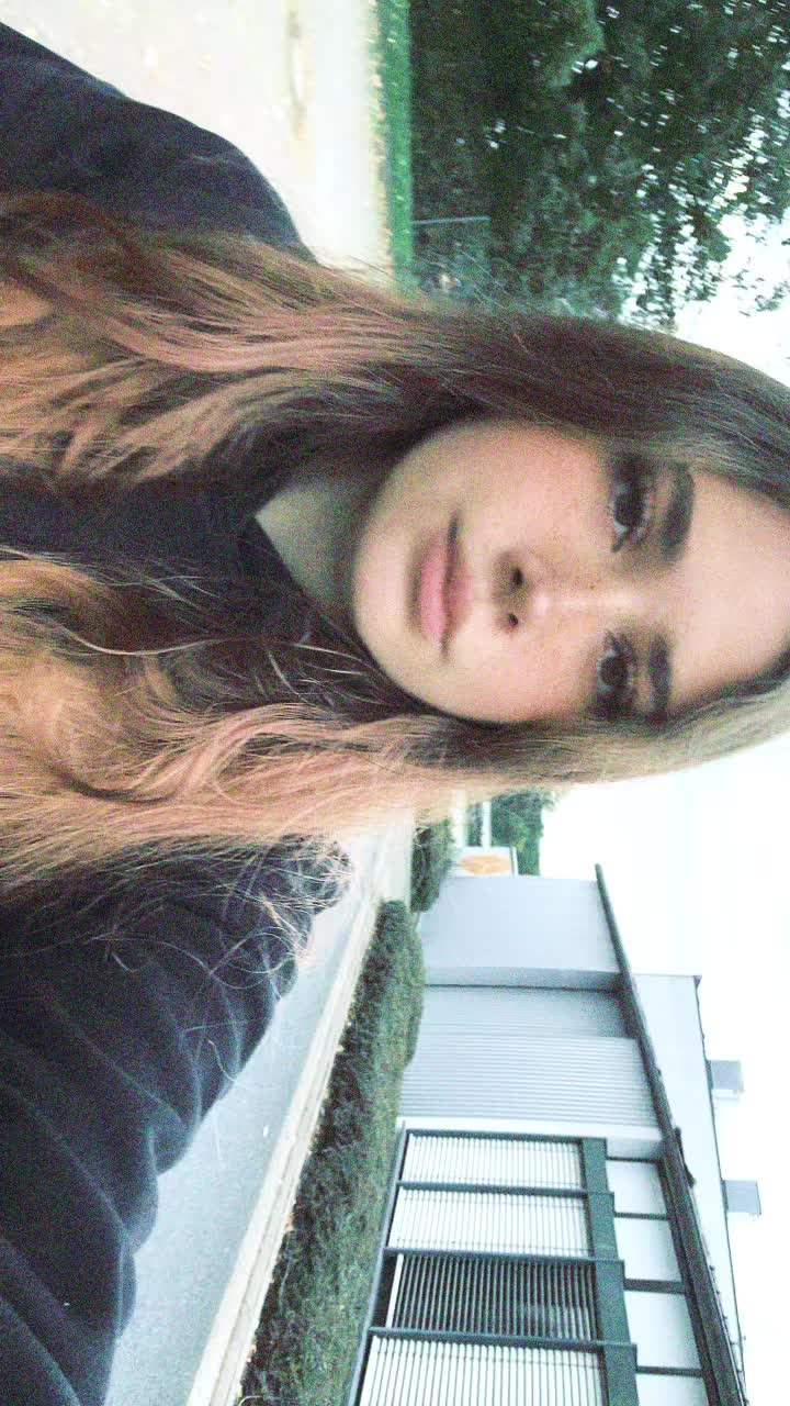 @Mia