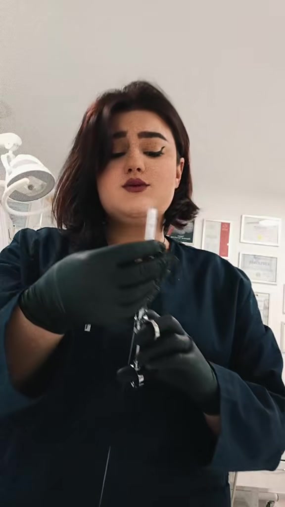 @Cornelia Lic 🦷
