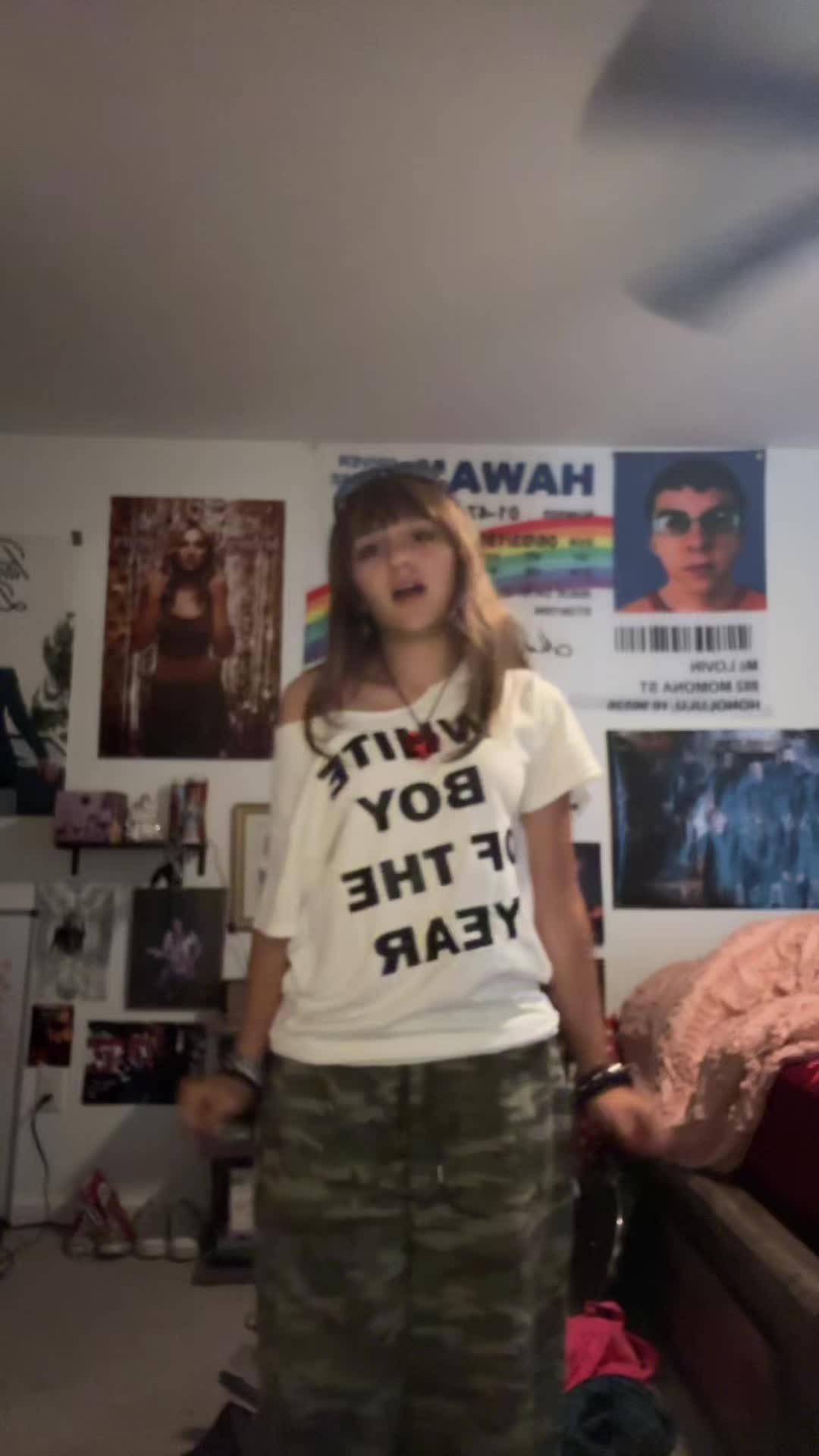 @𝑀𝒶𝒹𝑒𝓁𝓎𝓃 ˚˙•∘♪