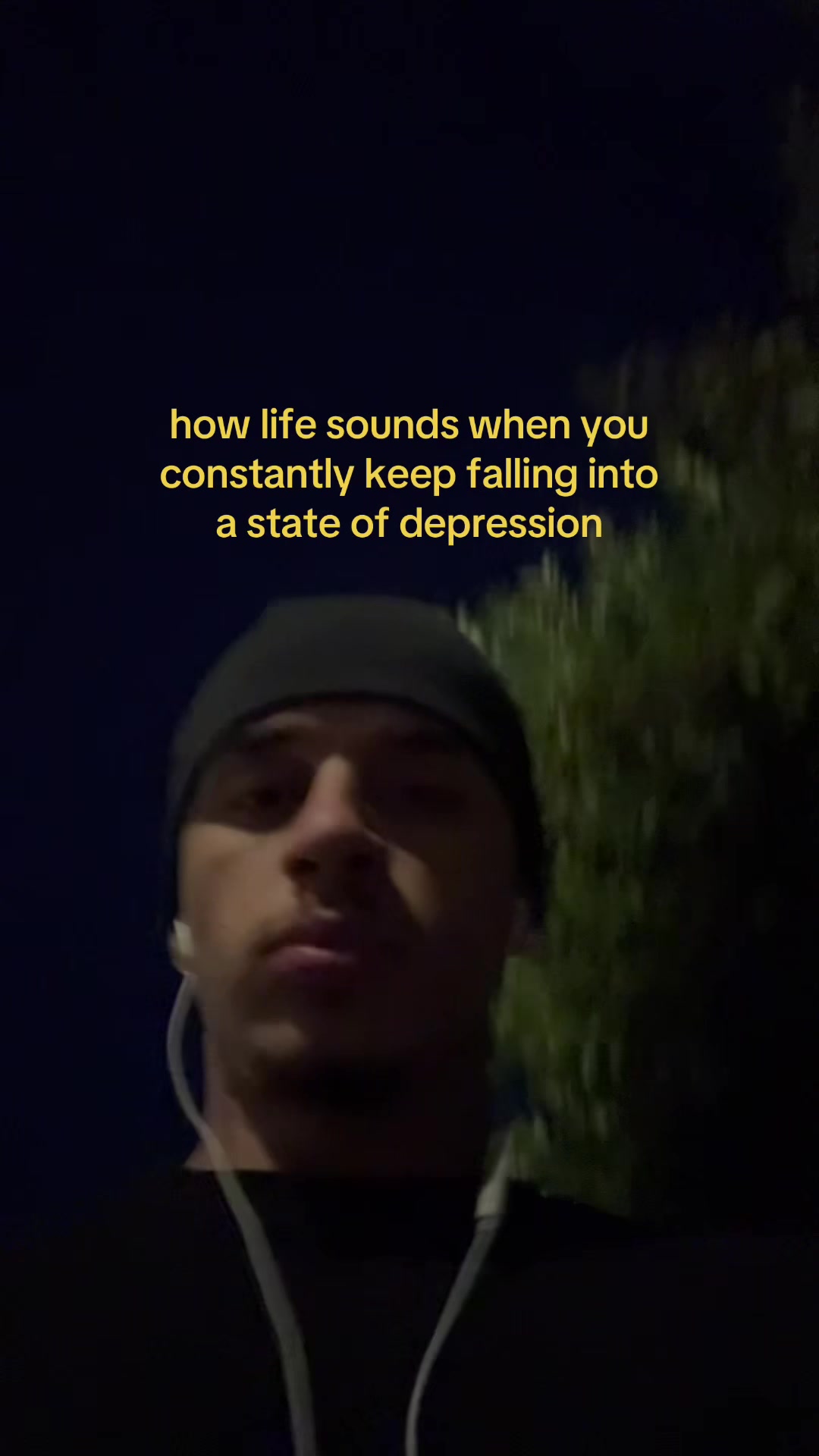 @￴