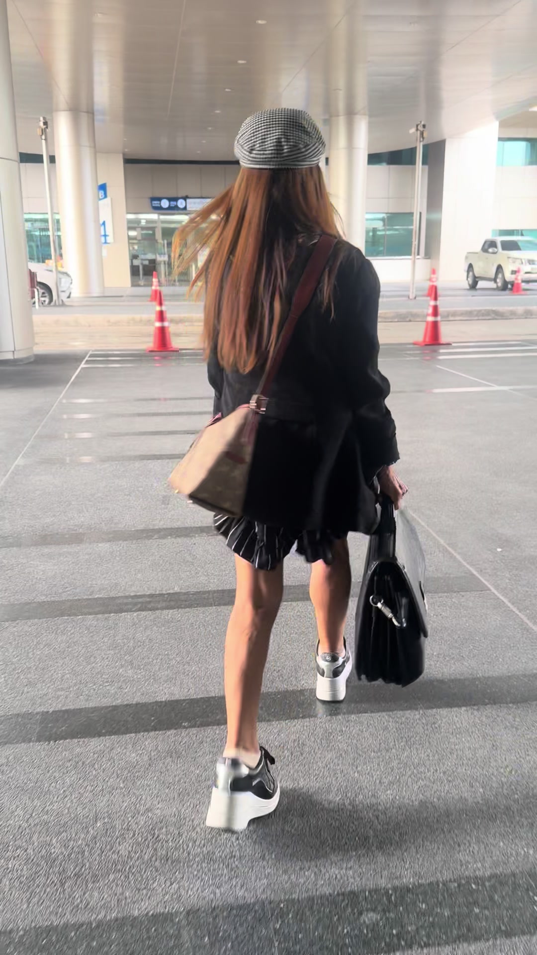 @Natalie🇹🇭🇬🇧