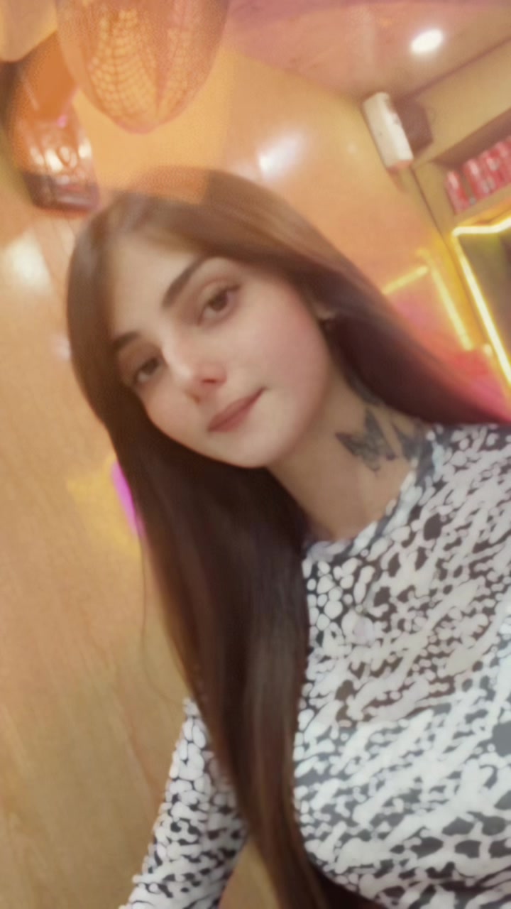 @Sania chaudhary 🖤🖤