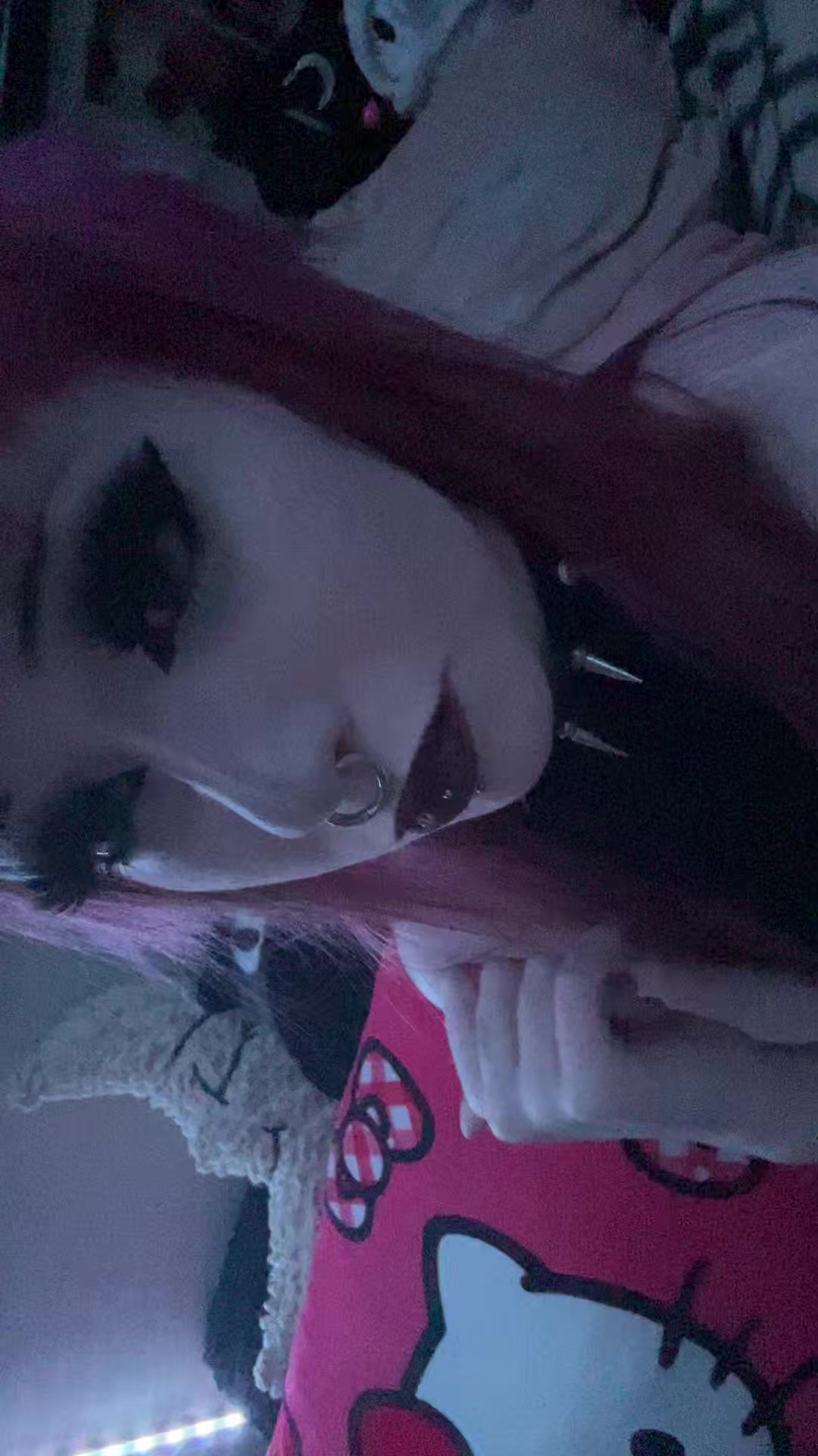 @<3