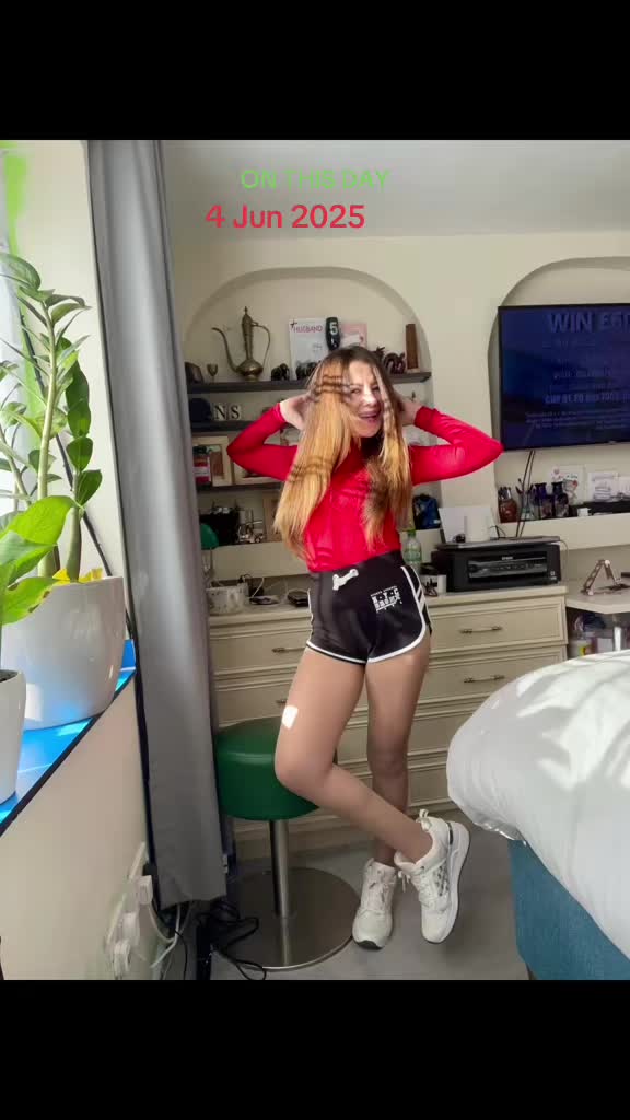 @Natalie🇹🇭🇬🇧