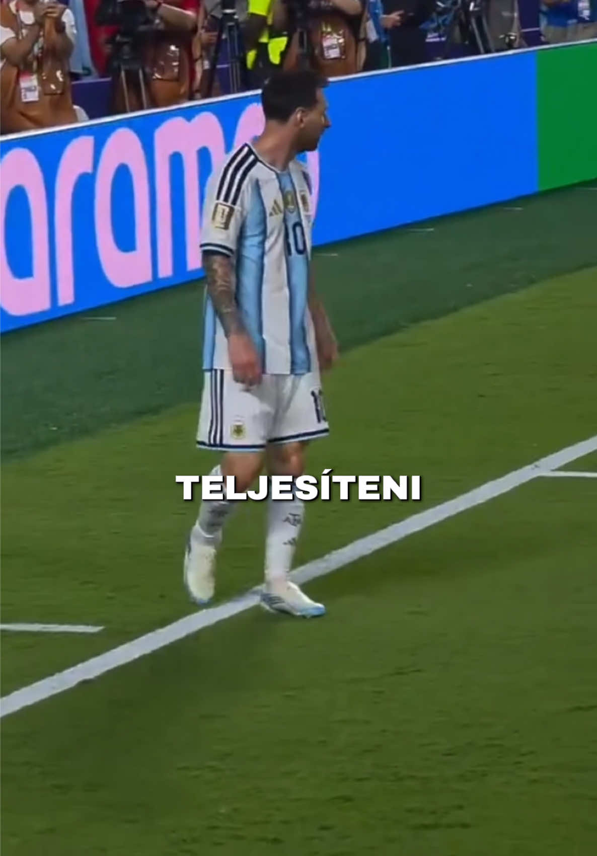 @Botond | Complex Football