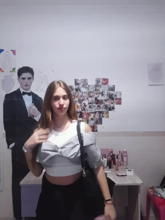 @𝑬𝒍𝒊𝒔𝒂💎