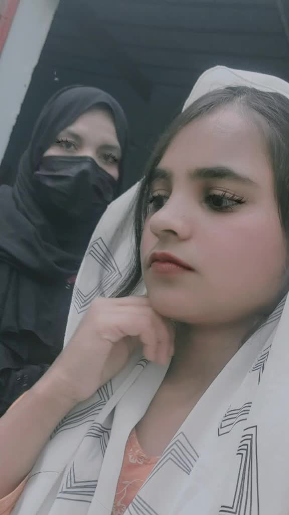 @꧁❤️PIYARI PARVEEN❤️𒈞꧂