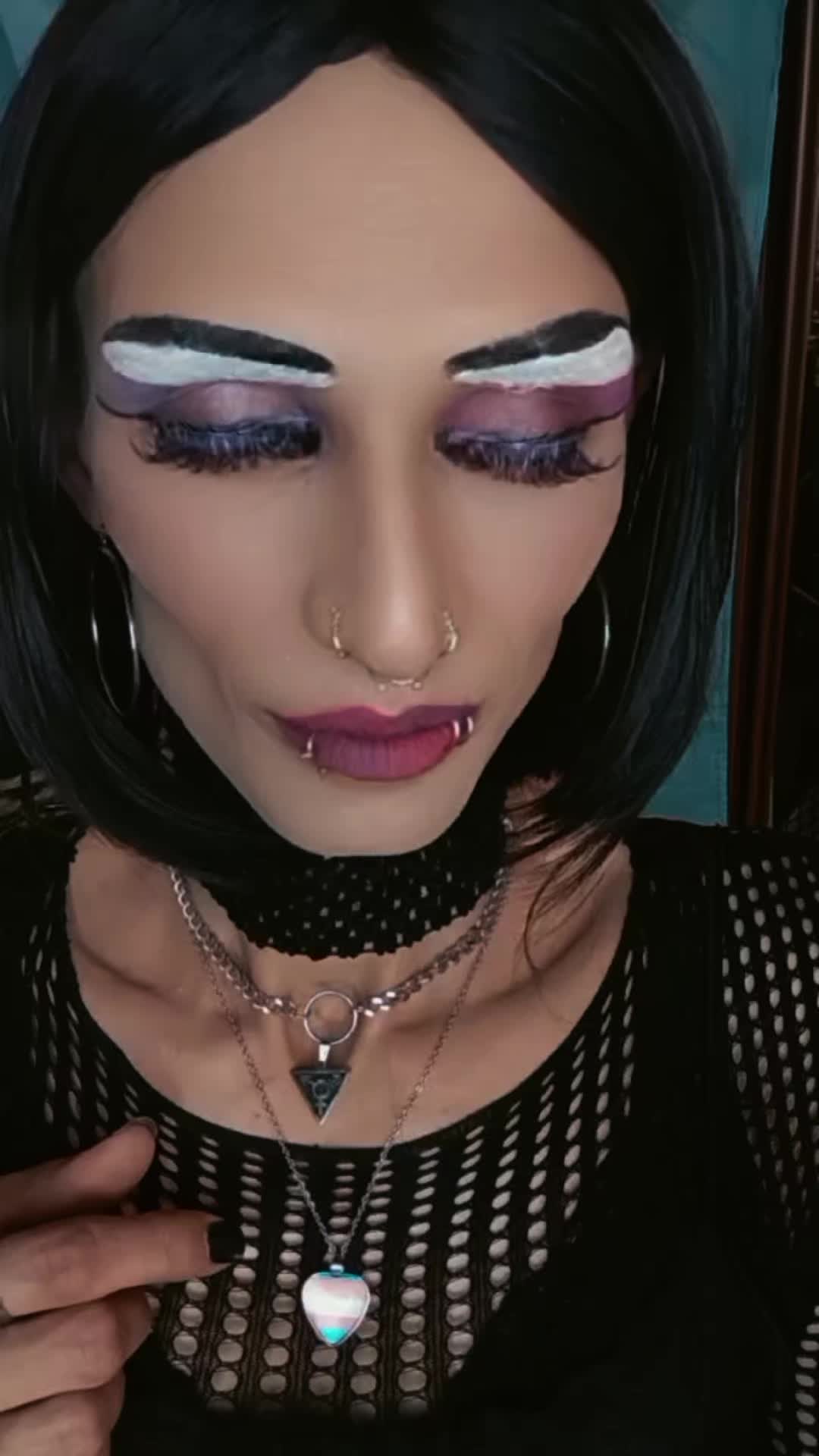 @Lina_crosses