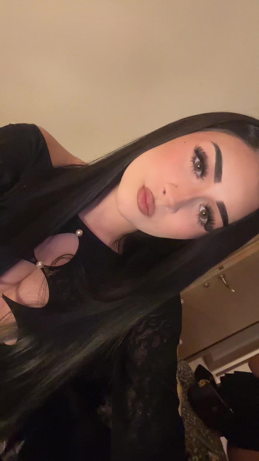 @𝐕👑