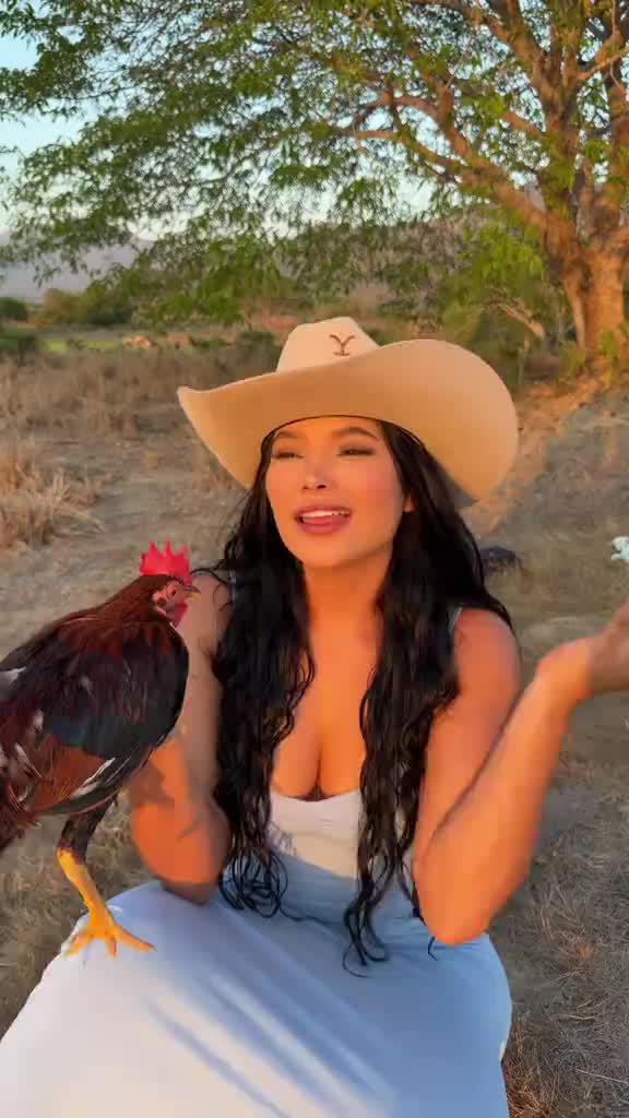 @mariana🇨🇴🇷🇴🇭🇺