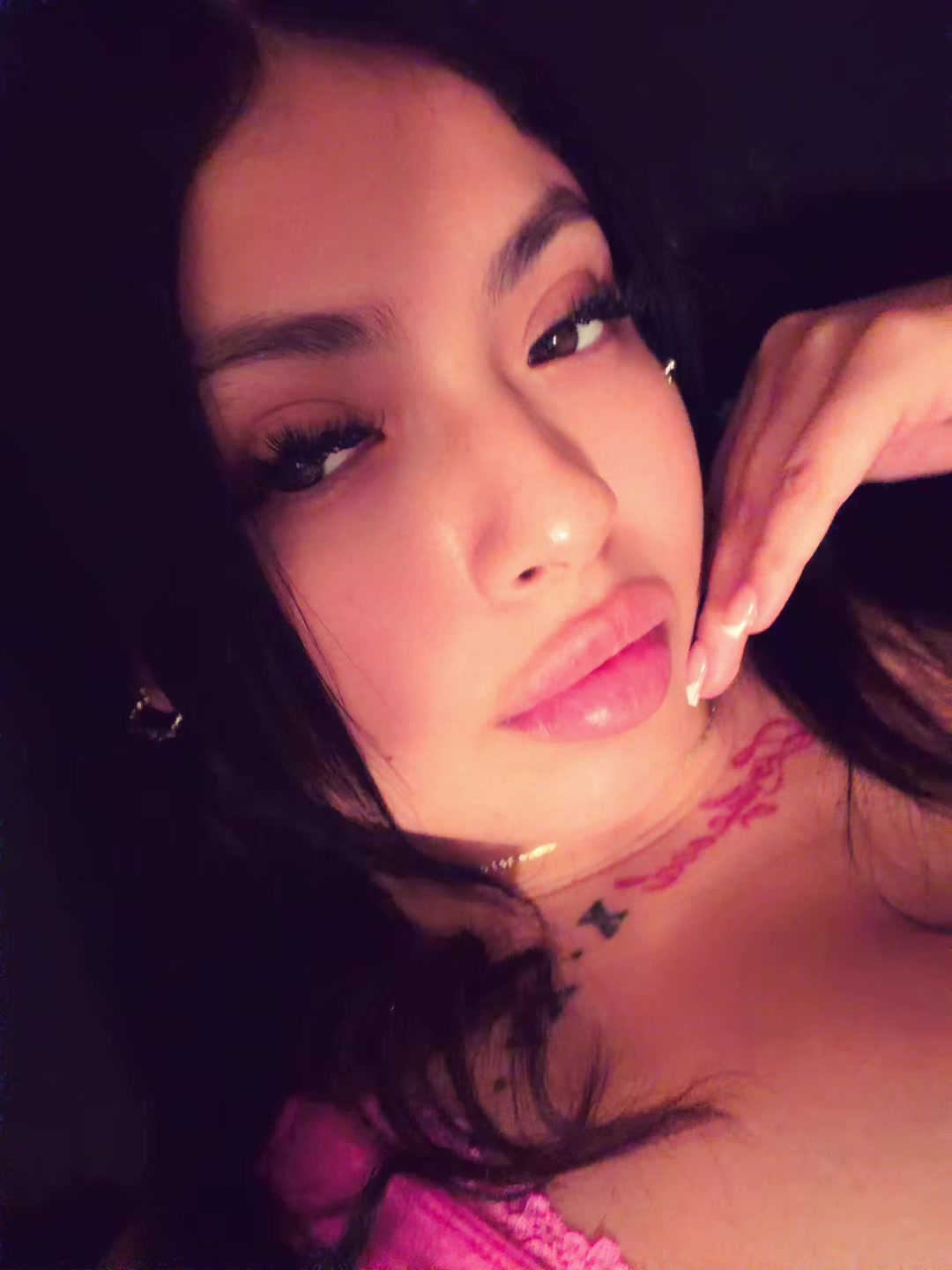 @b🍒