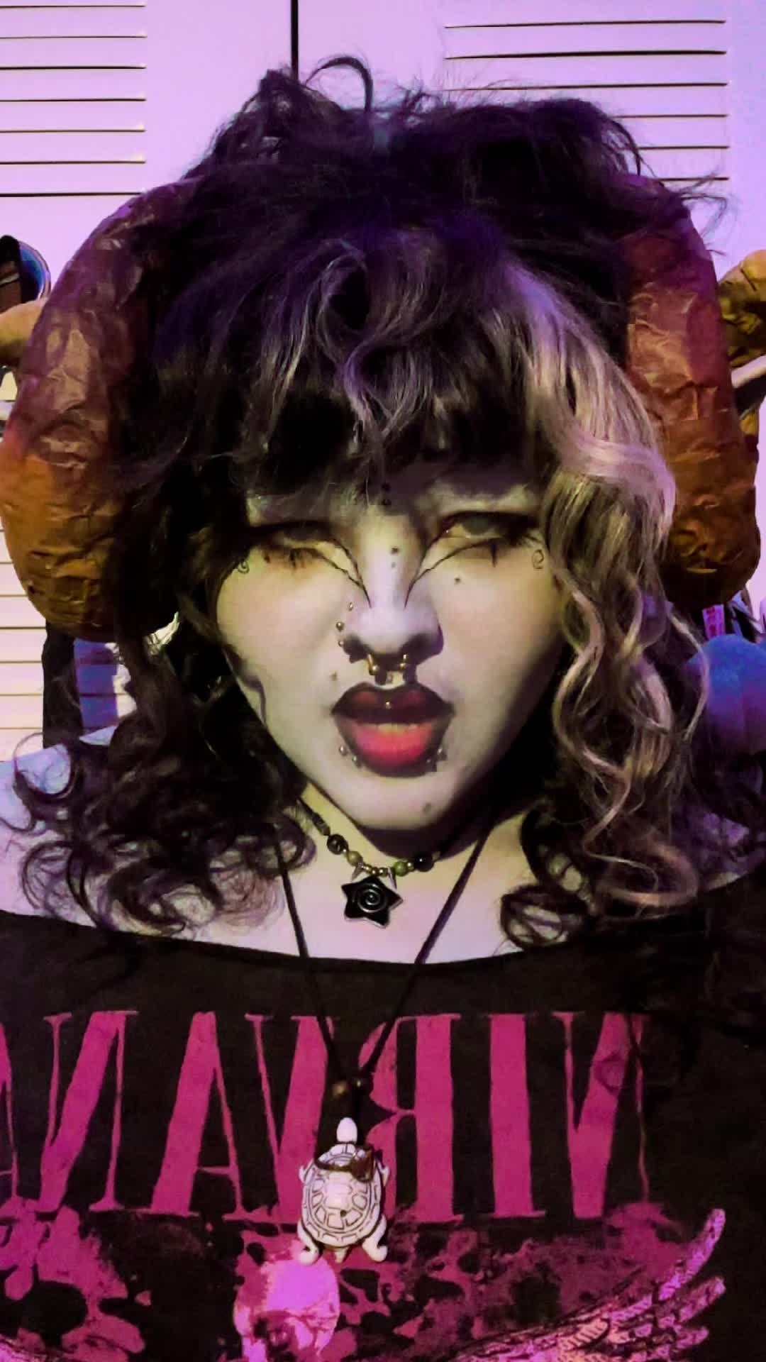 @🐈🪶