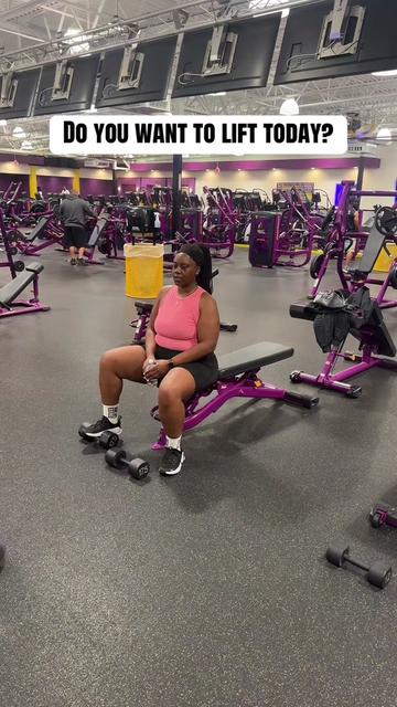 @Hercurvelifestyle + Fitness