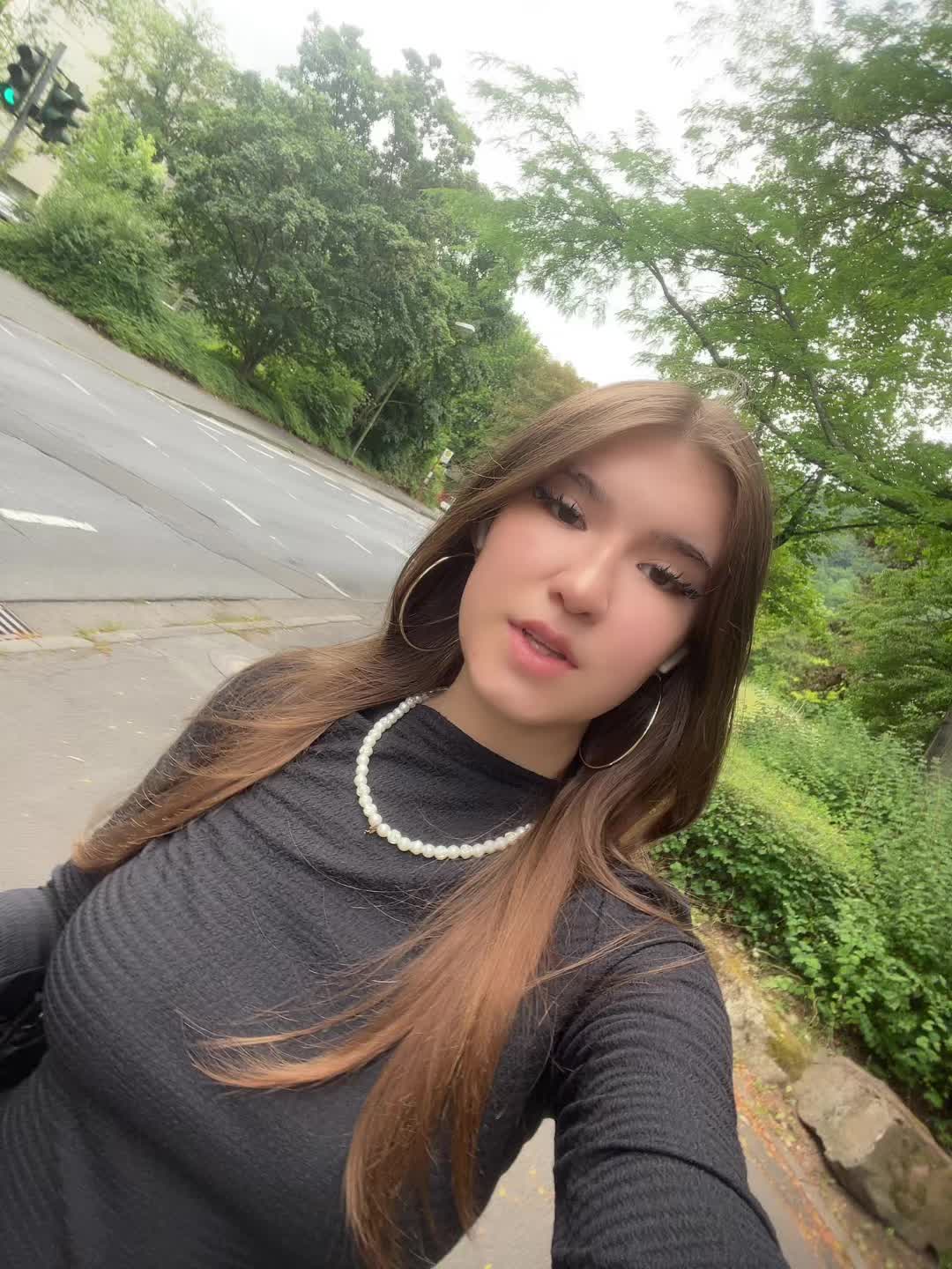 @julia_gsn17