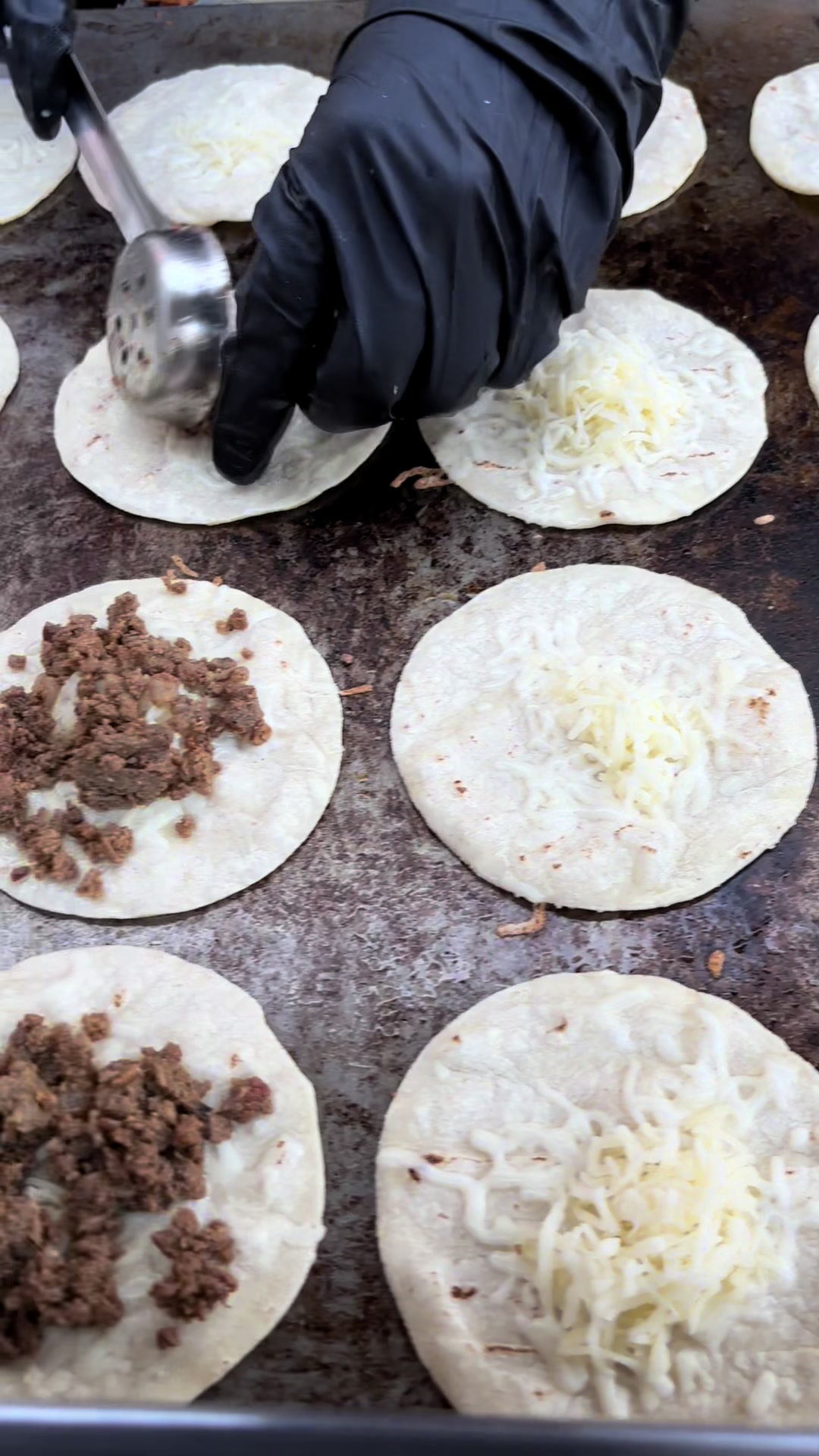 @Love.Momos.tacos
