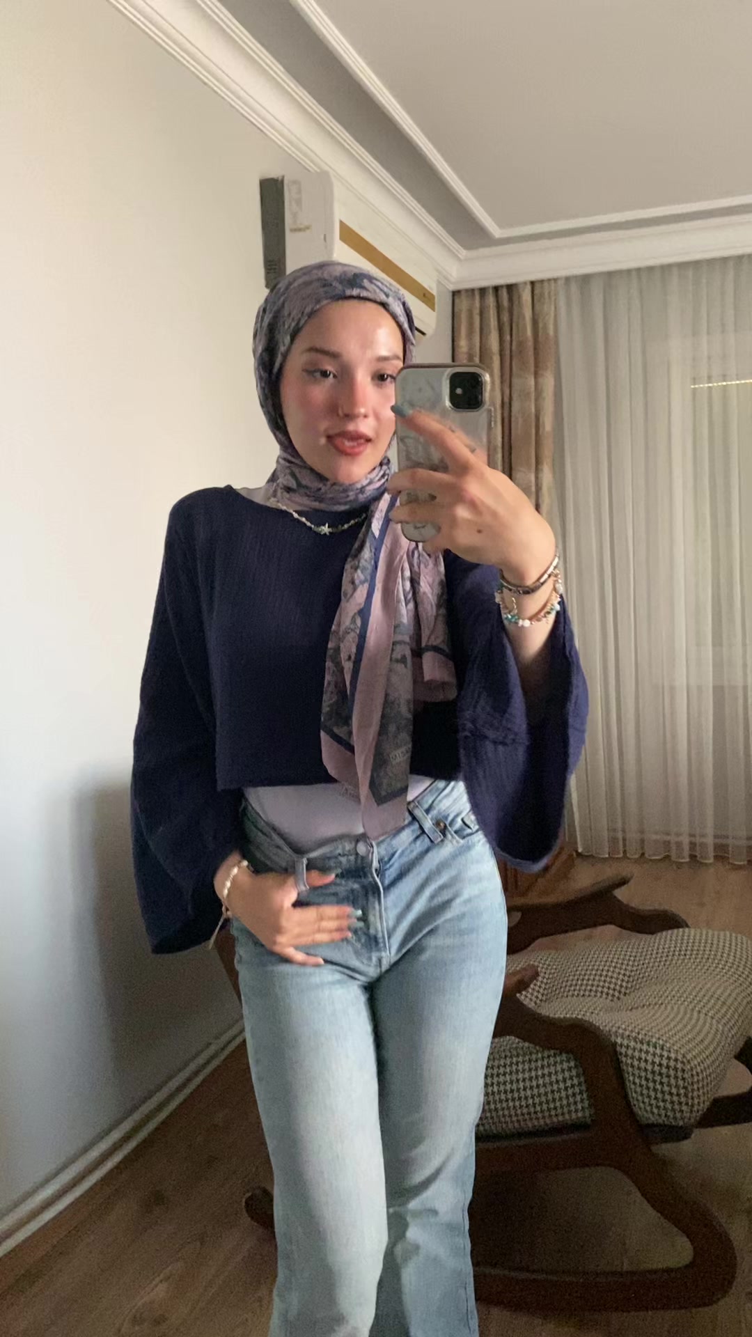 @nneevvaaa