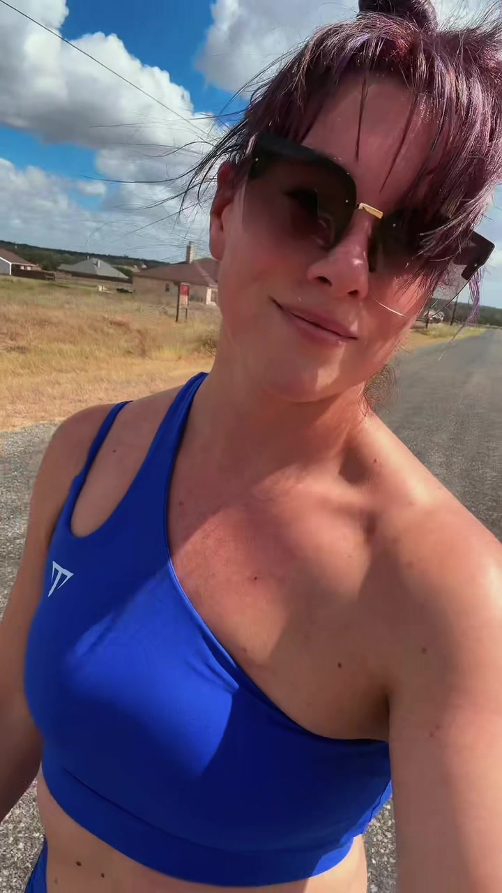 @HayHayPlayPlay