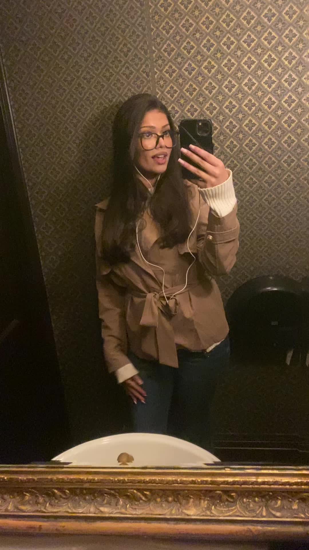 @Emilia💞