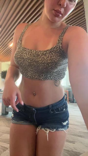@👑