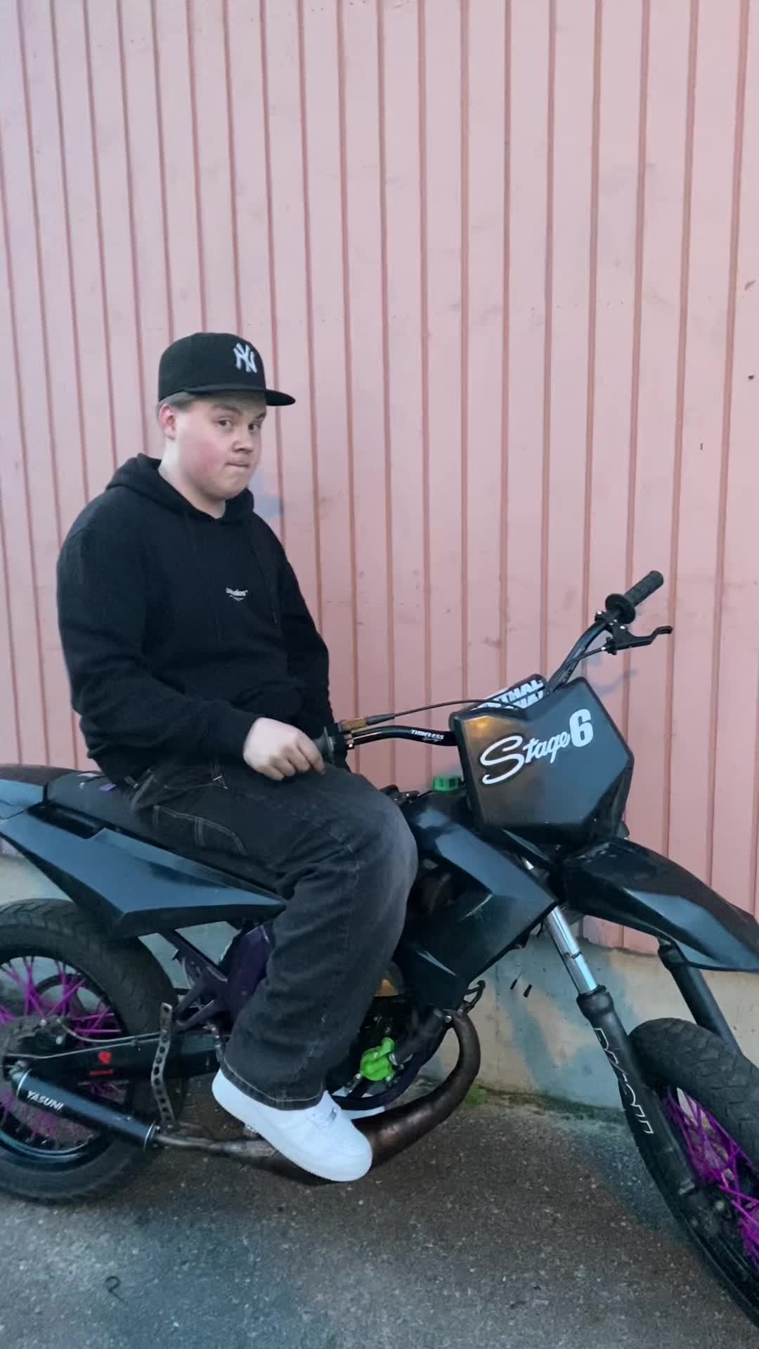 @𝕰𝖎𝖓𝖔