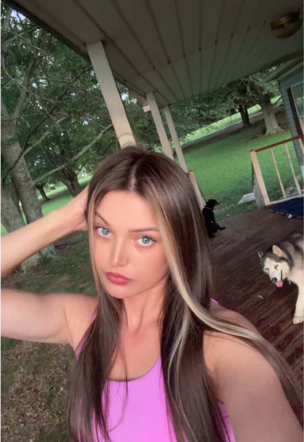 @Bella