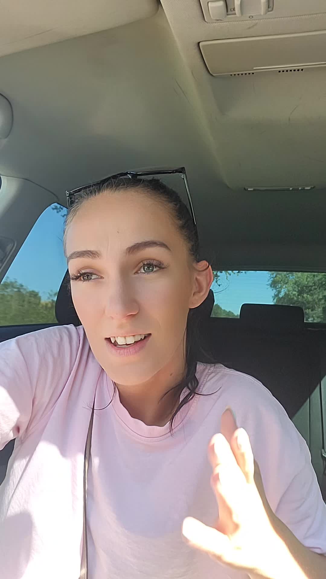 @Šárinka😈