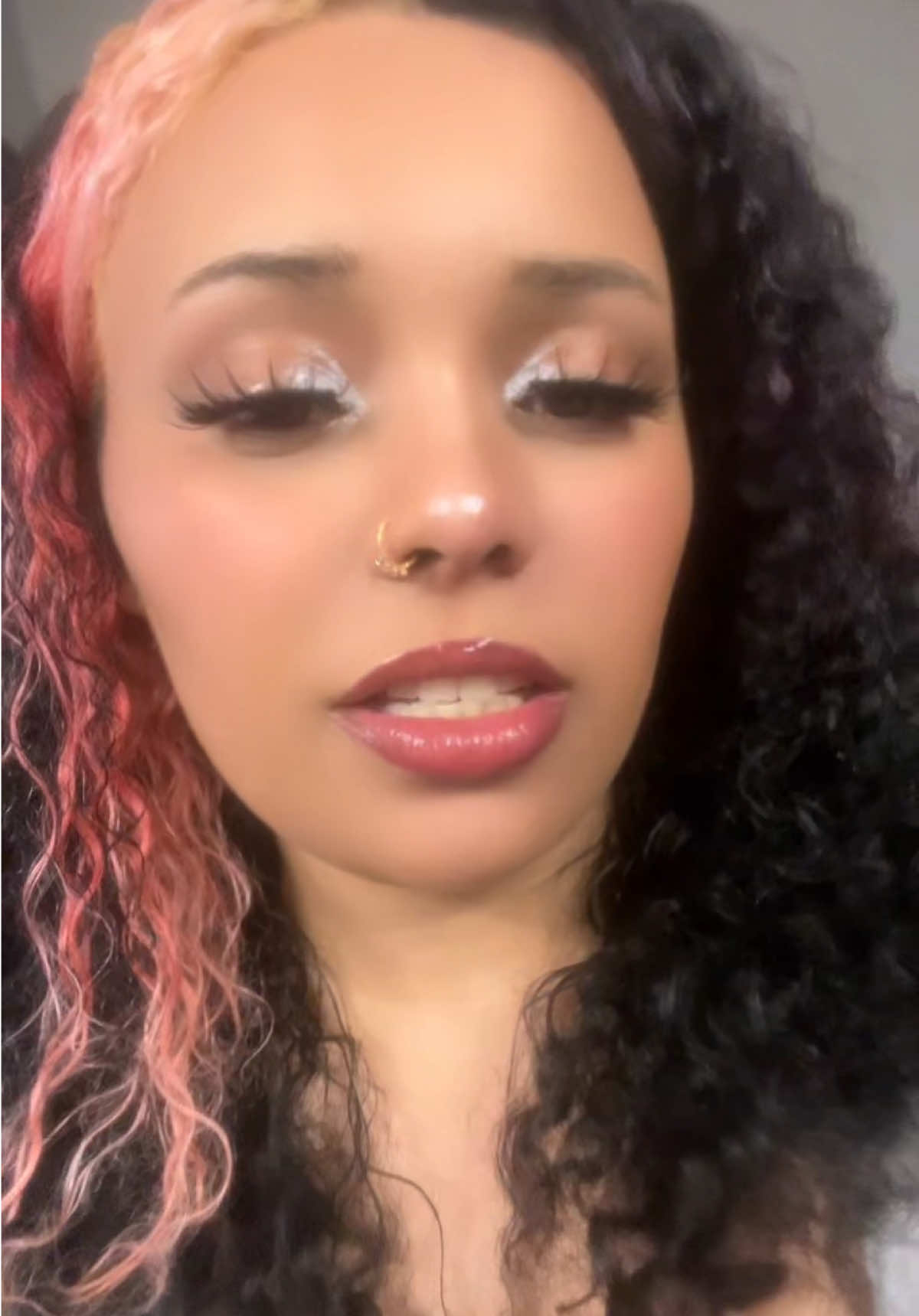 @linalittlecloser