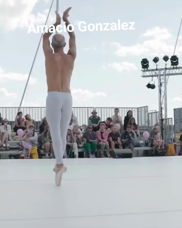 @boysintights