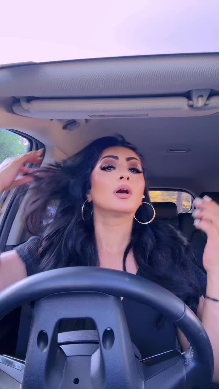 @geenaazami