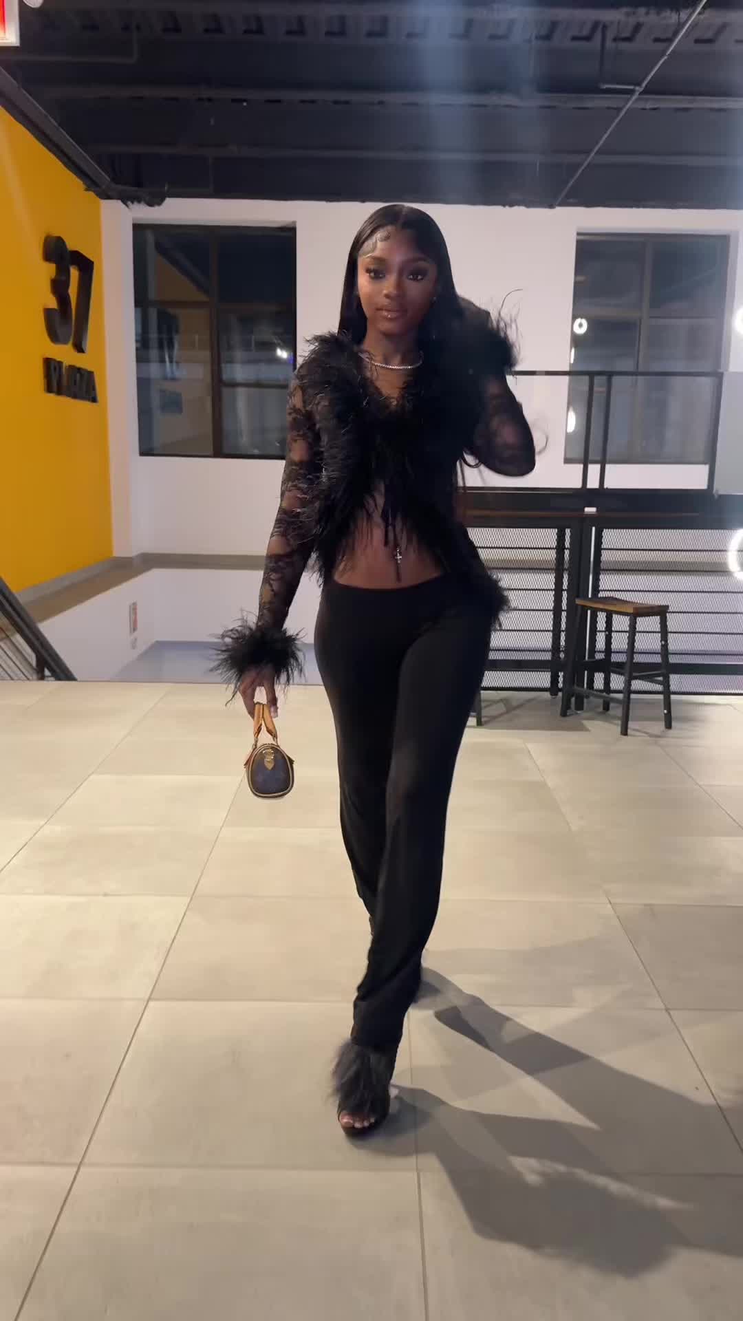 @aniyaadiamónd