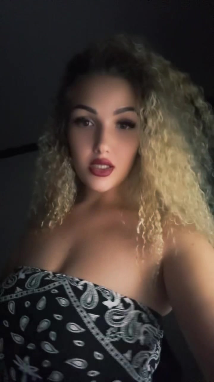 @Ana💚