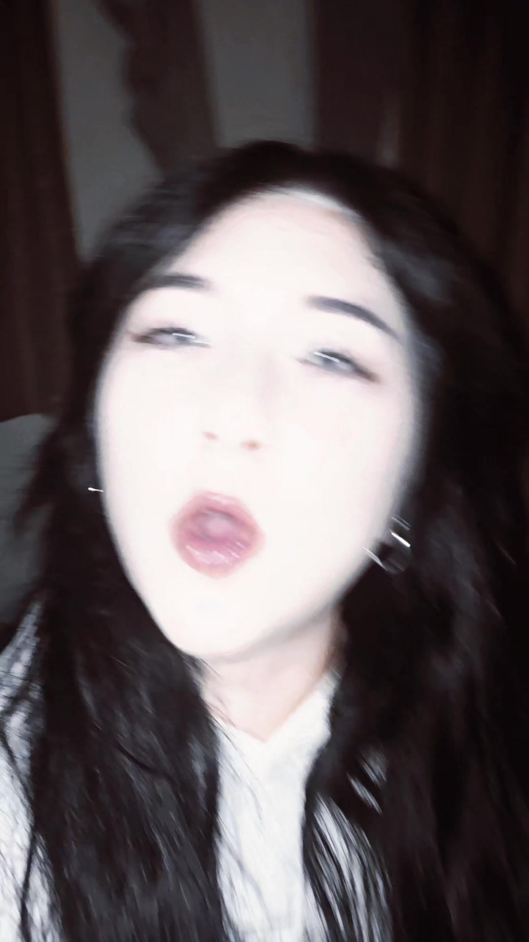 @🖤