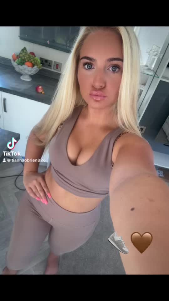 @tiannaobrien
