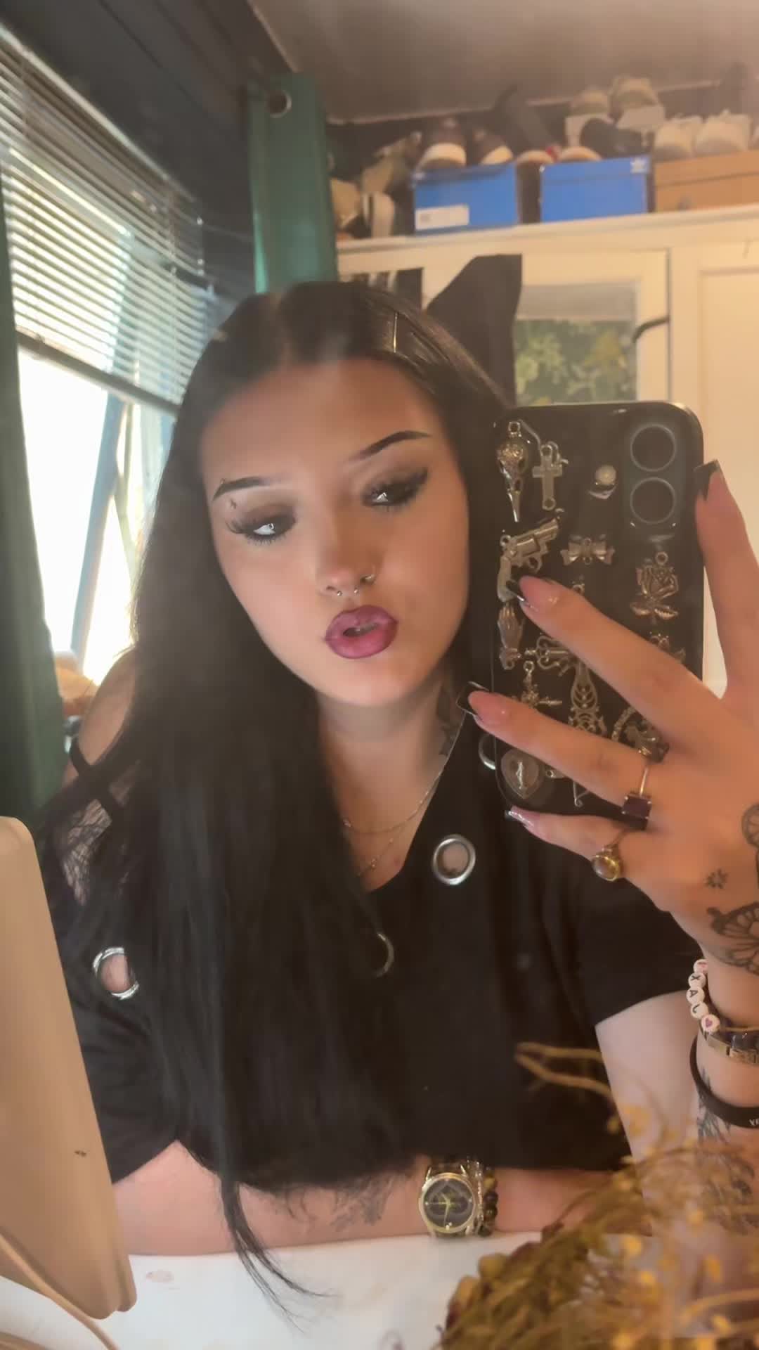 @Arwen𖣂