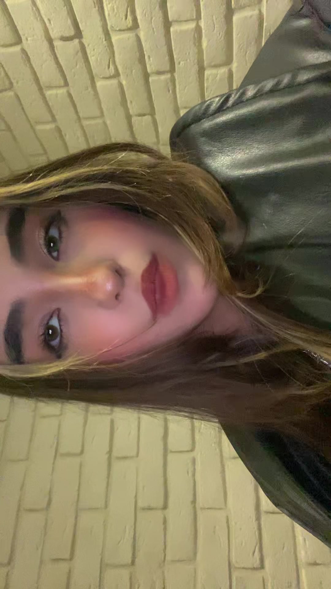 @R.