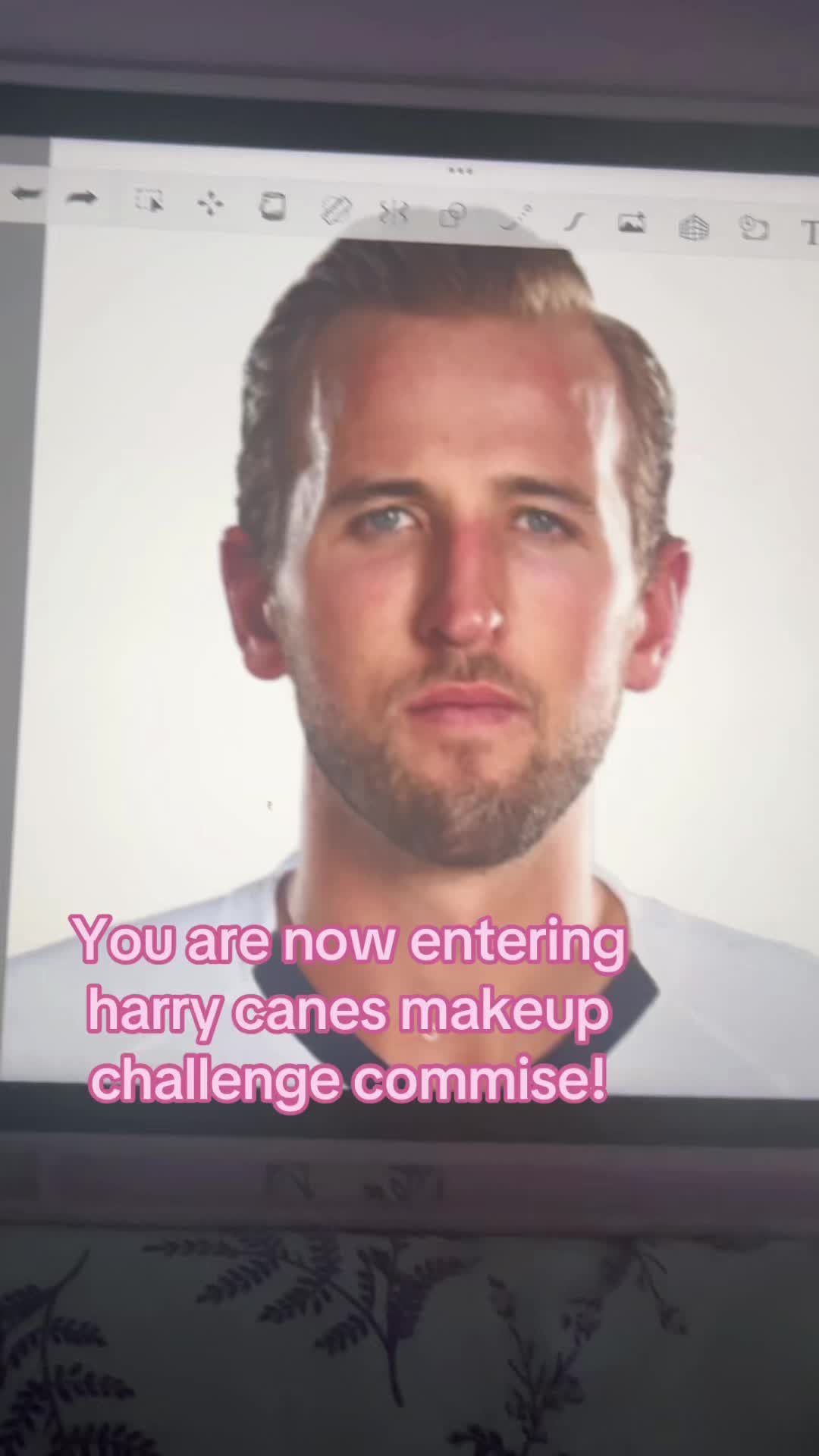 @𝐓𝐚𝐲!🥐🛍️