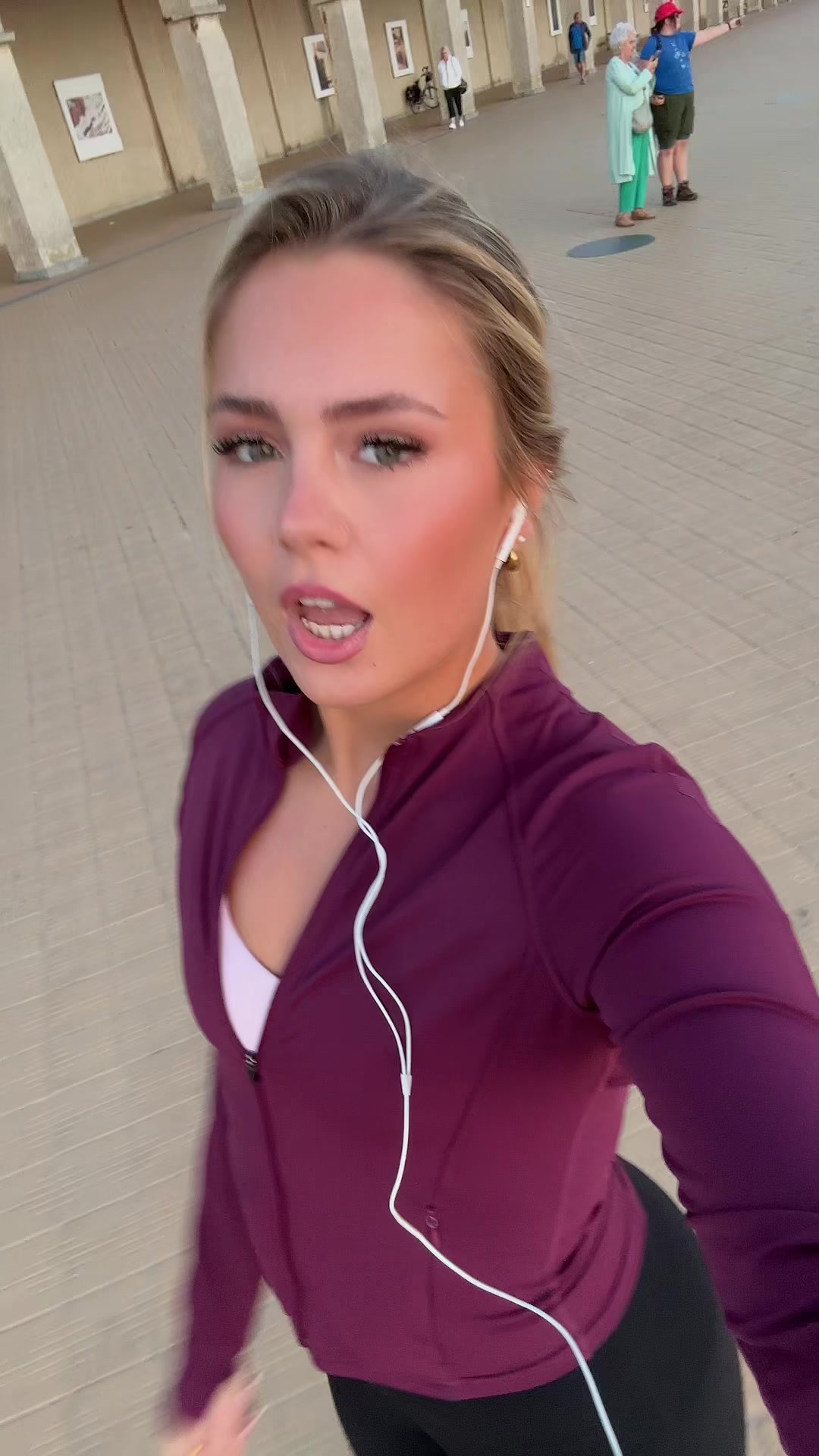 @Mai