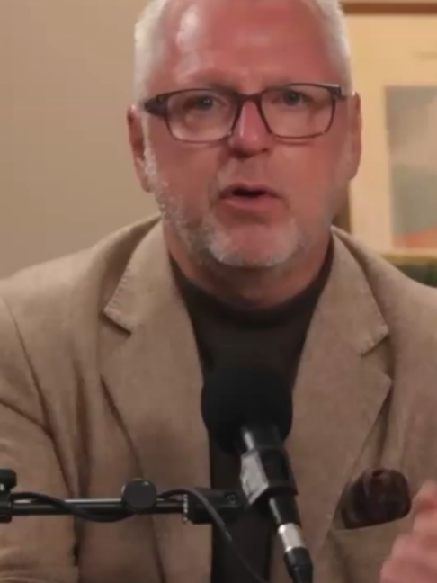 @Kőszegi Andr&aacute;s m&aacute;rkatan&aacute;csad&oacute;