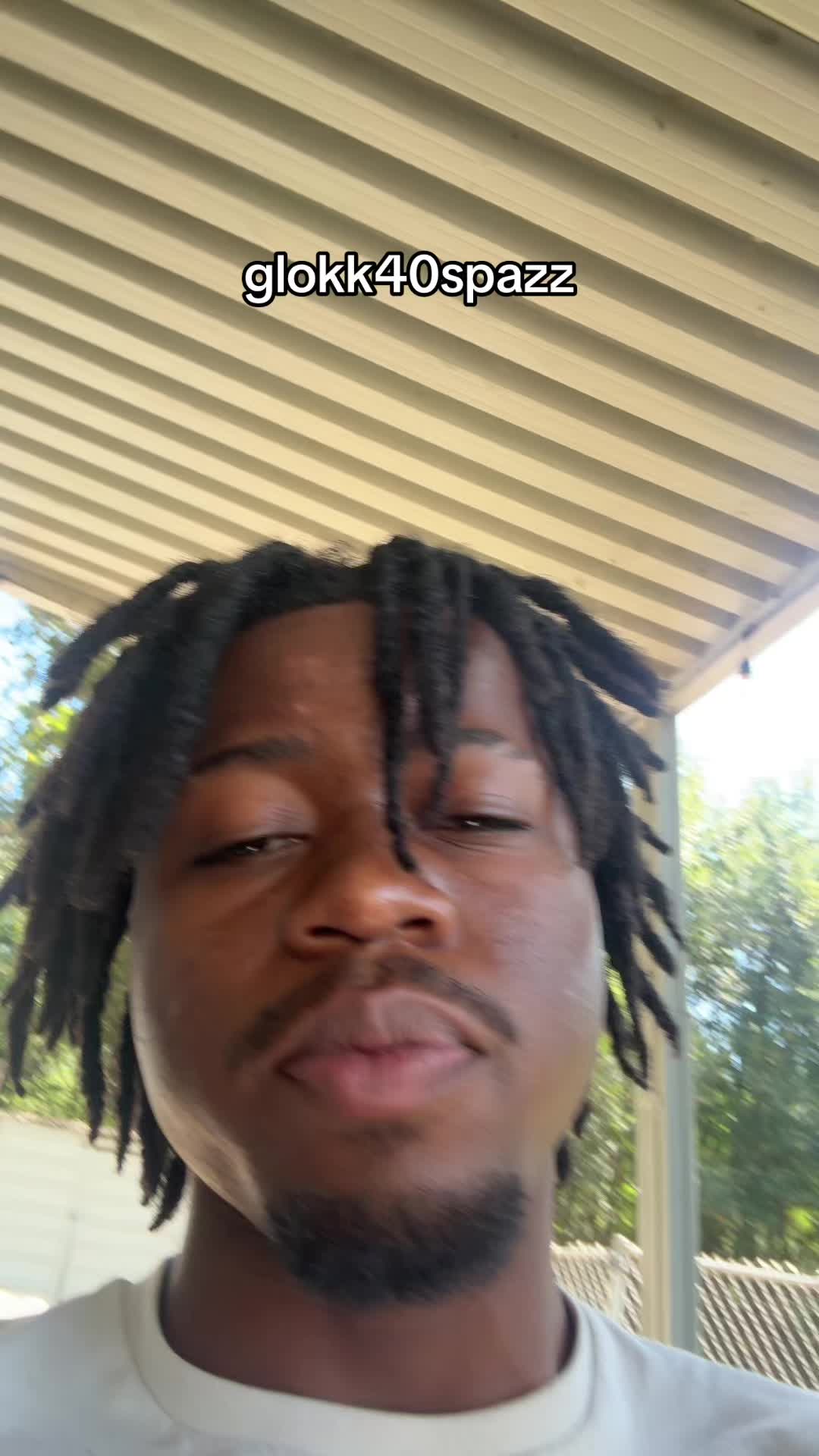 @moyoezzy