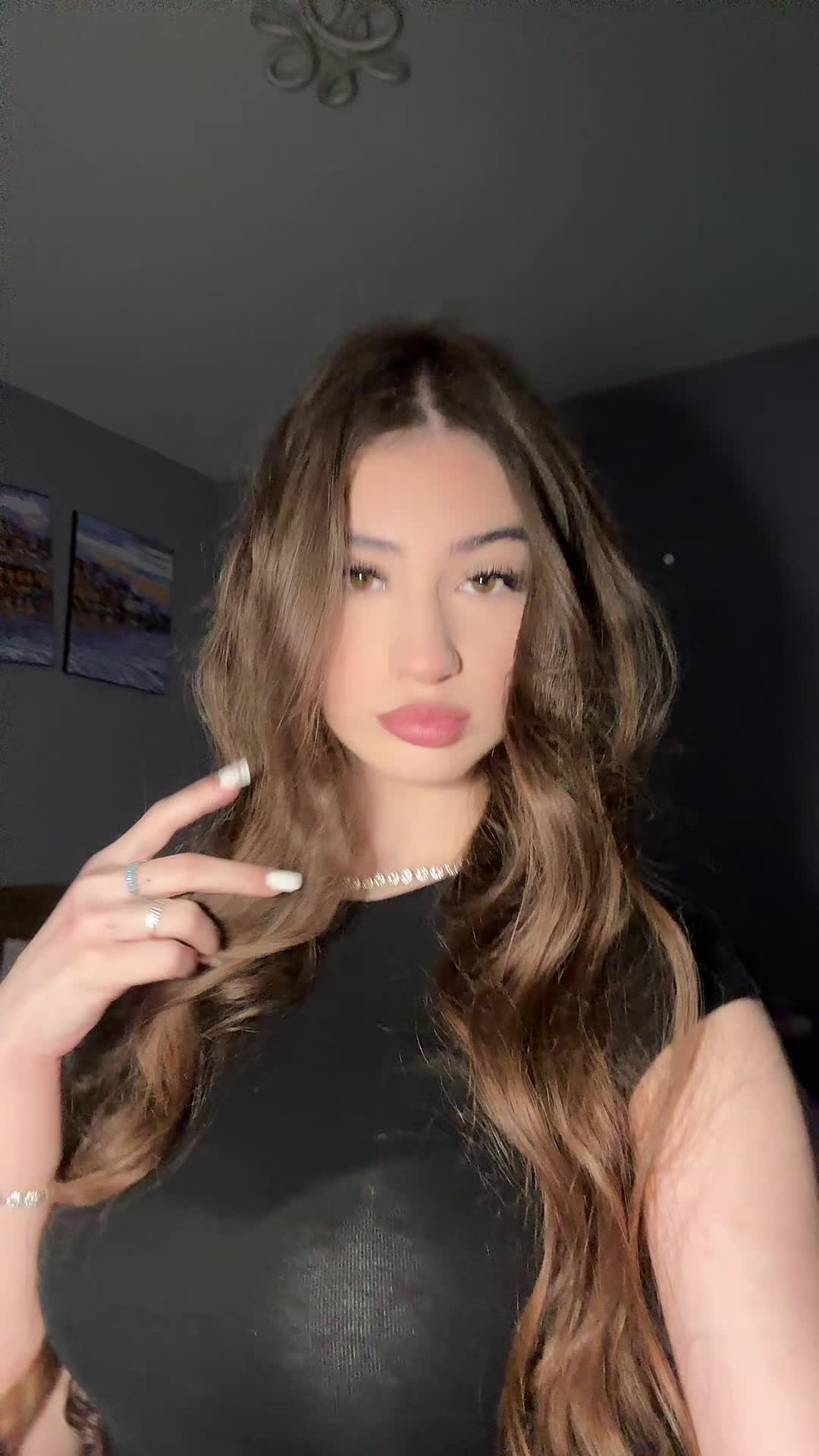 @Ianira