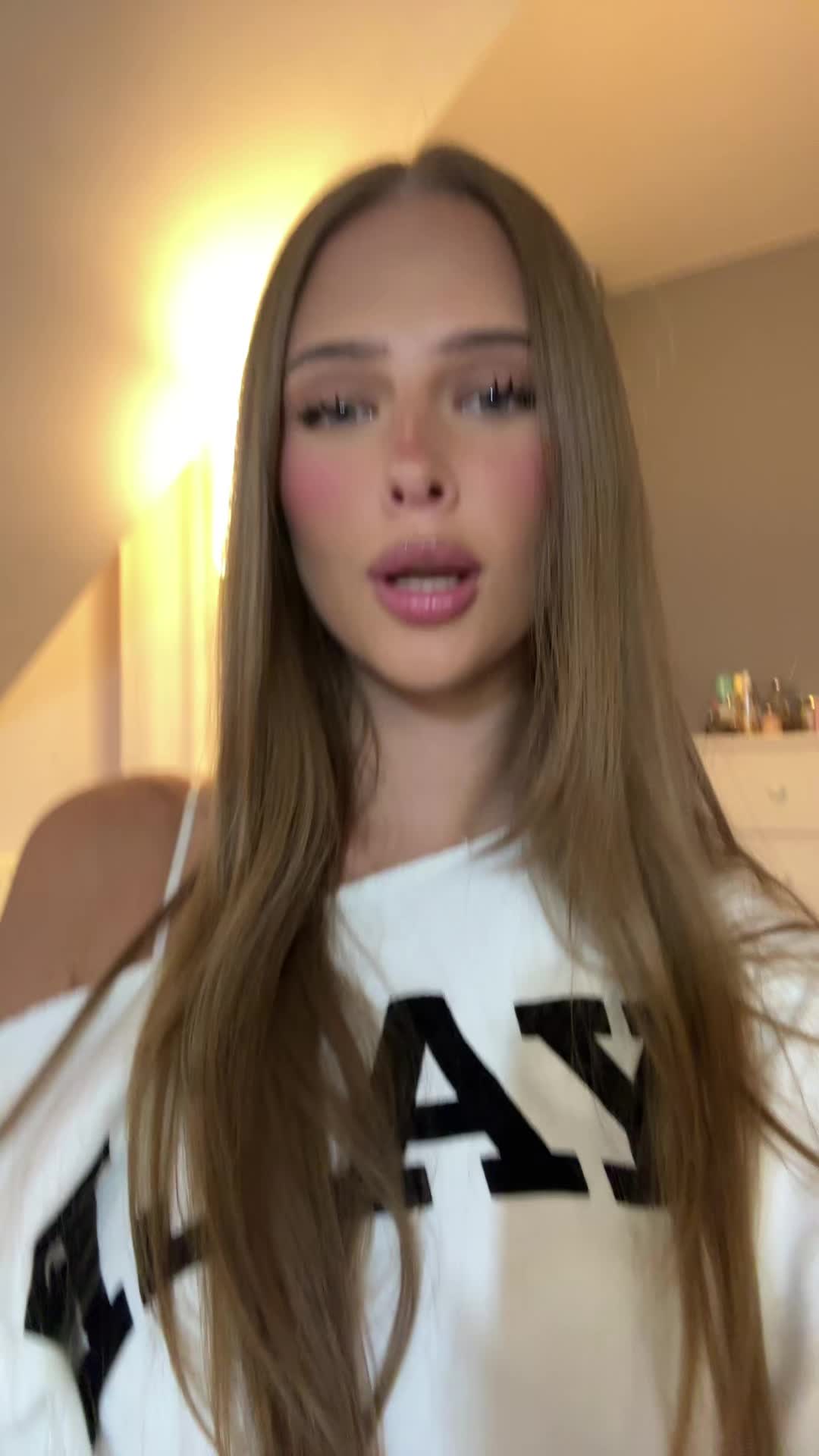 @lauraxoxo