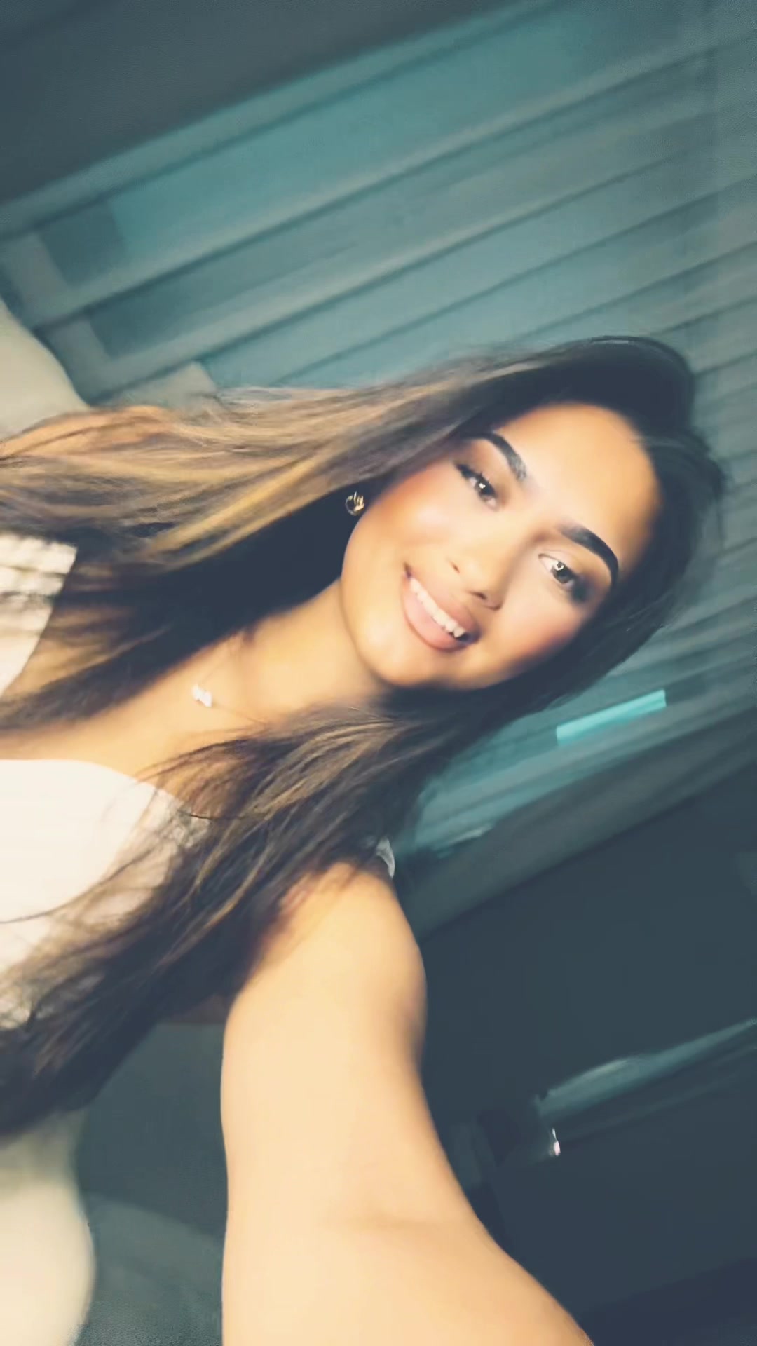 @𝐸🌺