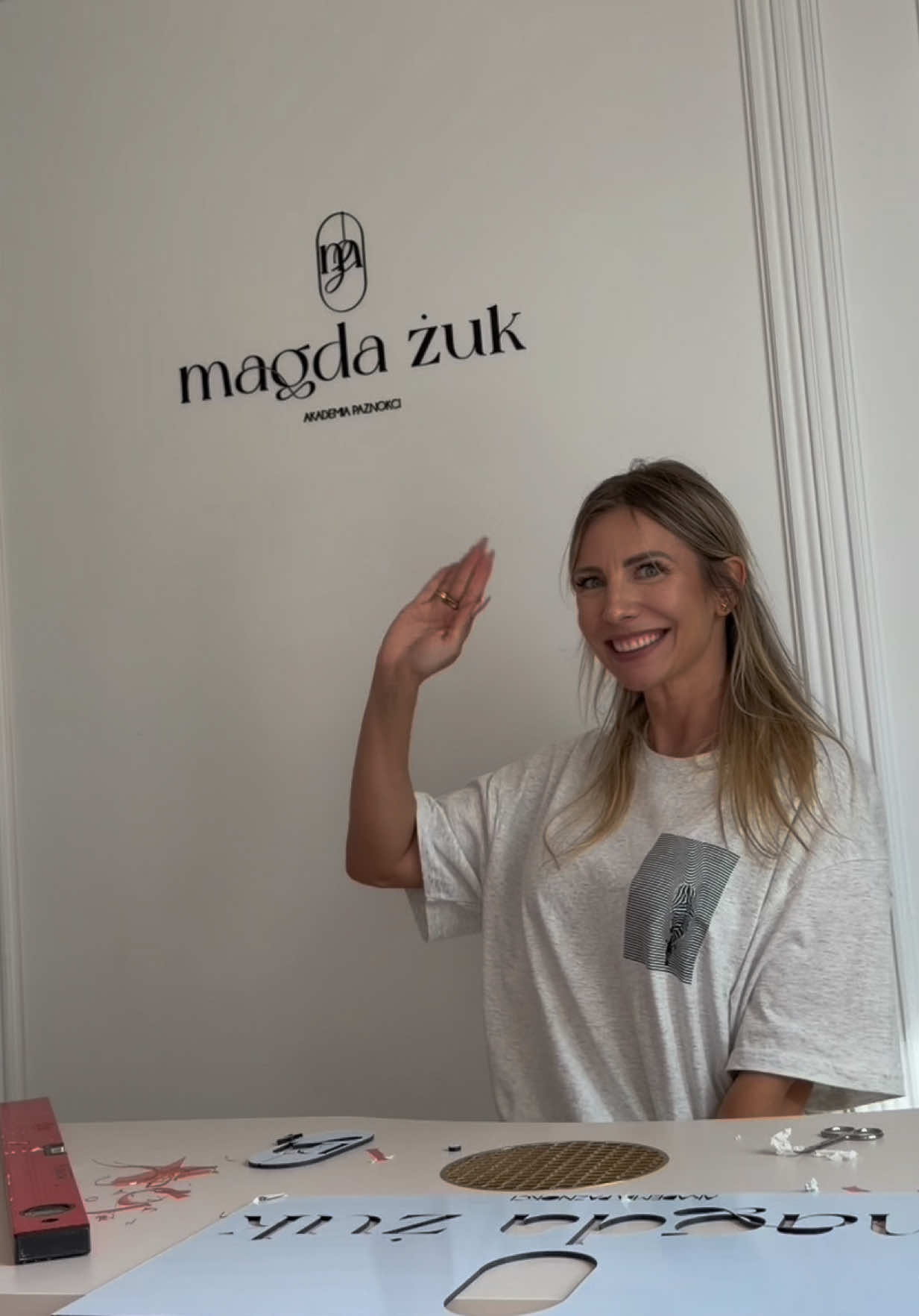 @zuk_nails