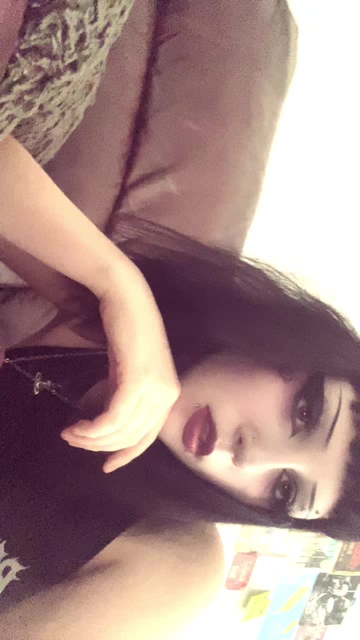 @<3