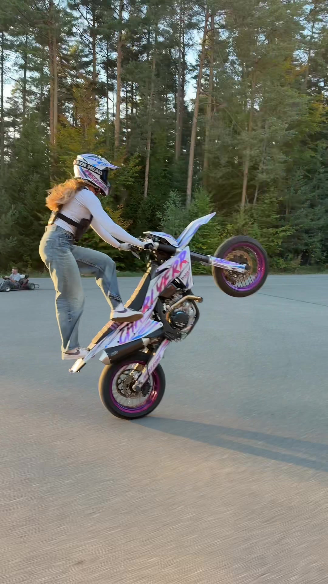 @Wheelie Girl