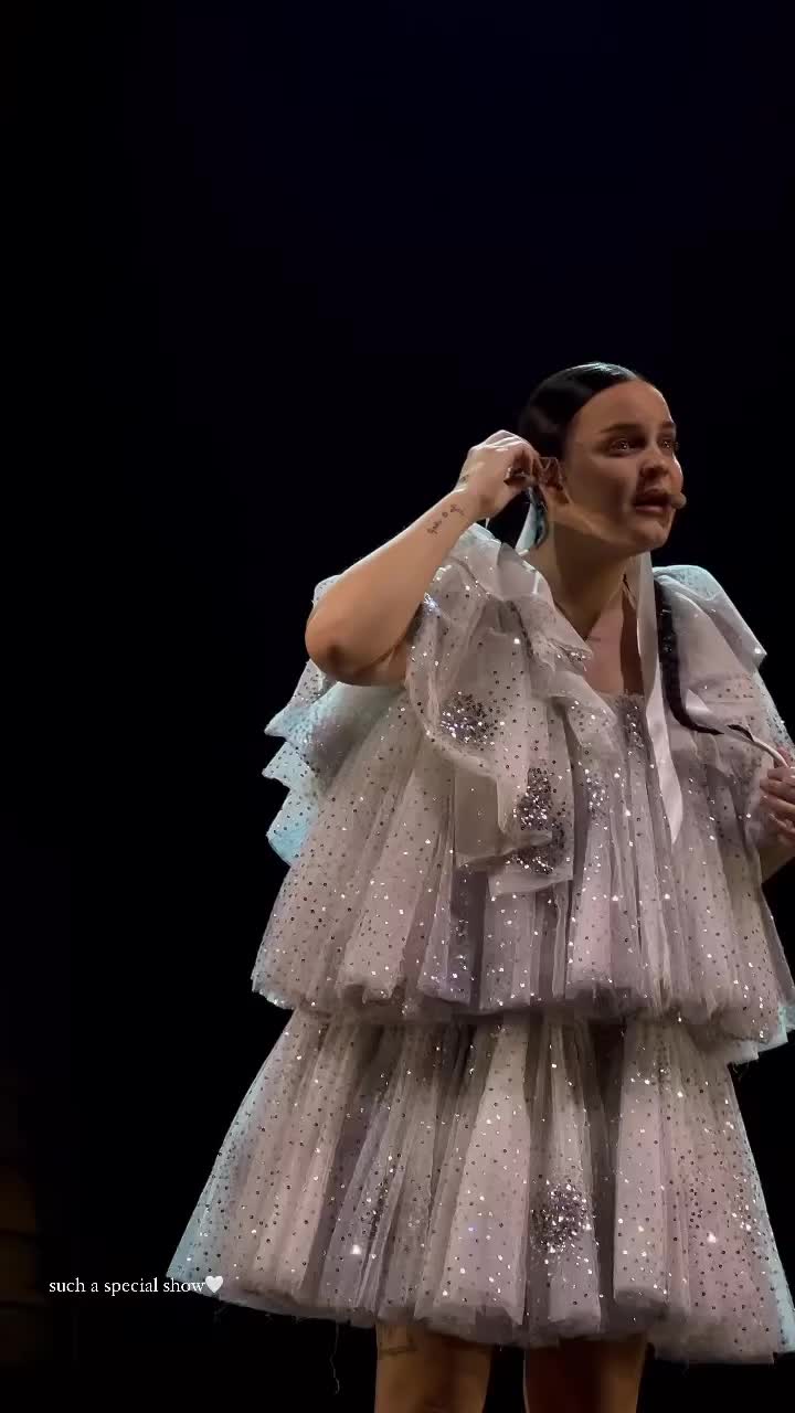 @Liane | Anne-Marie Fan page