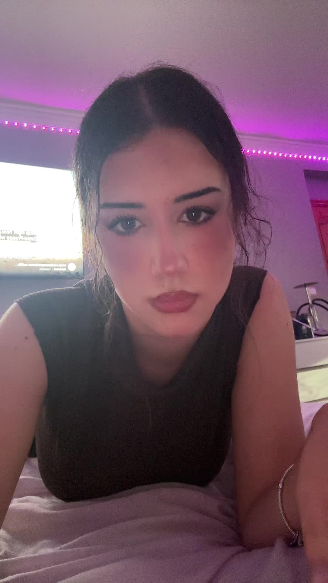 @miriamm