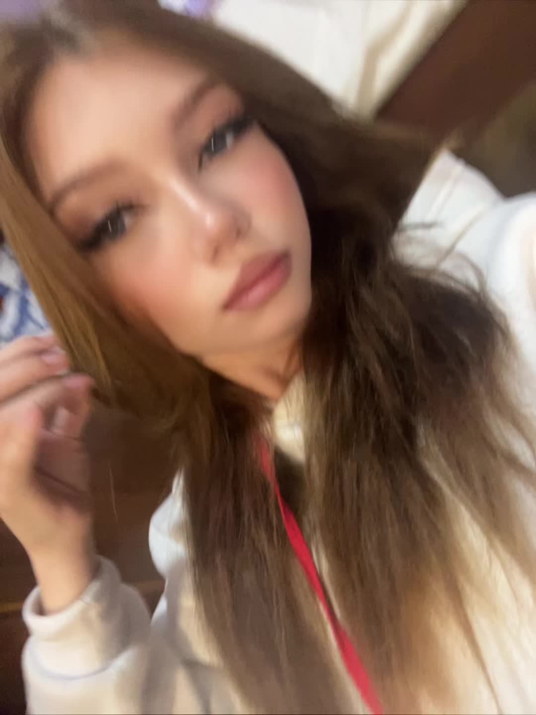 @Lika_2402
