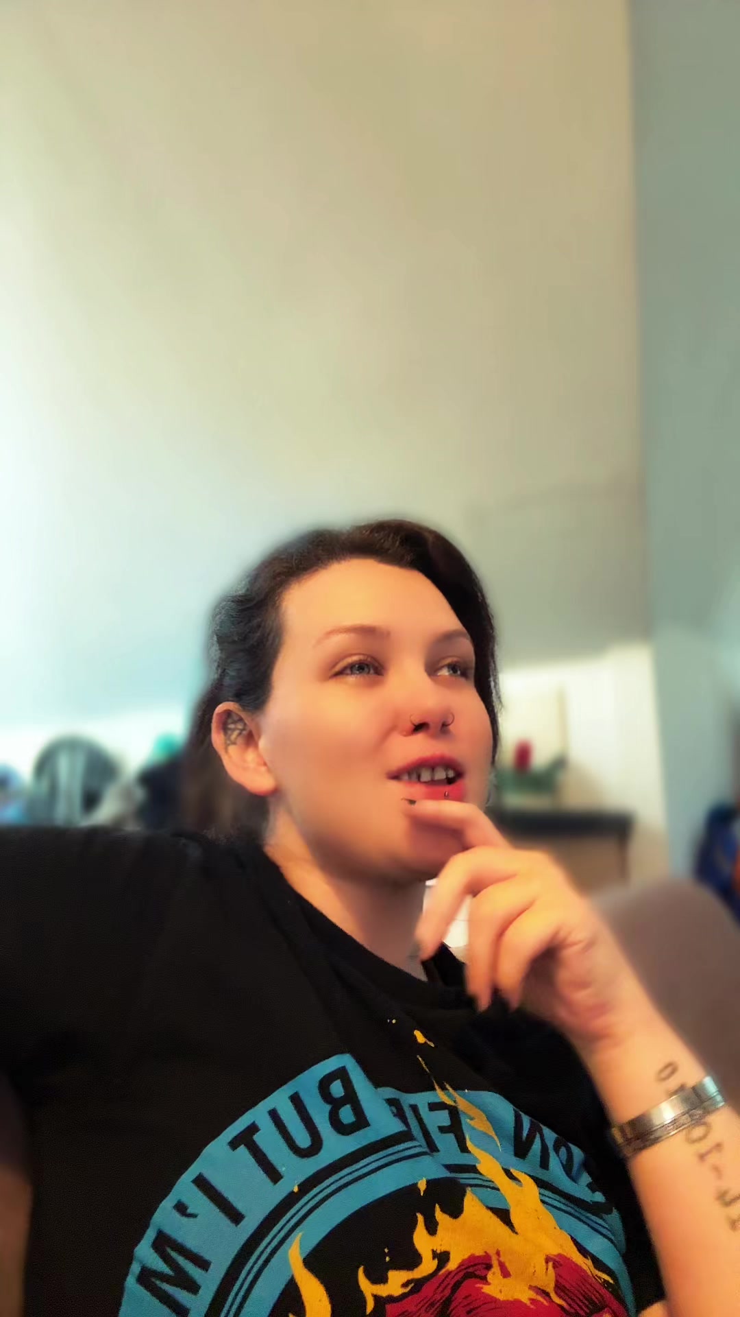 @𝕮𝖗𝖔𝖜𝕺𝖓𝕿𝖜𝖔𝖂𝖍𝖊𝖊𝖑𝖘